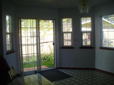 Photo 0
