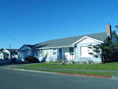 Photo 0