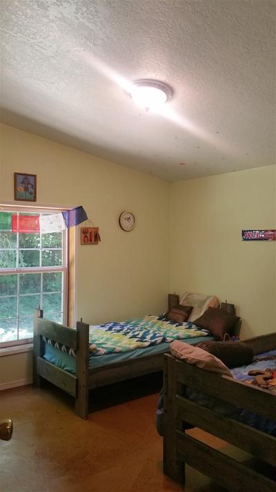 Photo 32