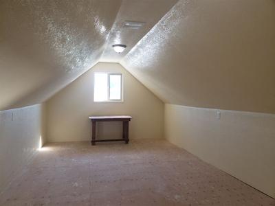 Photo 33