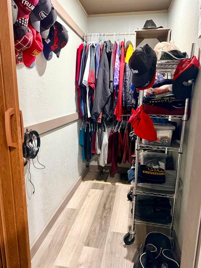 Photo 33